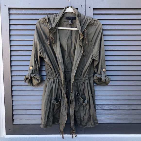 Forever 21 Jackets & Blazers - Forever 21 army green jacket size M